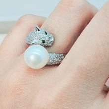 Load image into Gallery viewer, Large Freshwater Pearl Panther ring, sterling silver