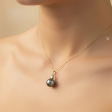 Load image into Gallery viewer, Tahitian (Black) Pearl & Diamonds Pendant, 18k Yellow Gold