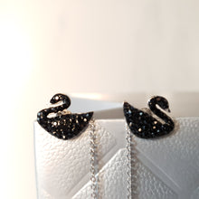 Load image into Gallery viewer, Freshwater Drop Pearl Earrings, sterling silver