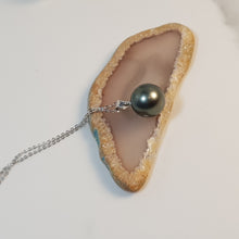 Load image into Gallery viewer, Tahitian Pearl Pendant + Chain, 18K White Gold Chain