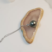 Load image into Gallery viewer, Tahitian Pearl Pendant + Chain, 18K White Gold Chain