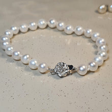 Load image into Gallery viewer, Freshwater Cultured Pearl Floral Bracelet, Sterling Silver