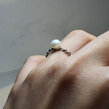 Load image into Gallery viewer, Freshwater Pearl Ring, Sterling Silver