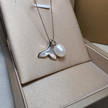 Load image into Gallery viewer, Whale Tail Mother of Pearl & Freshwater Pearl Set, Sterling silver