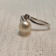 Load image into Gallery viewer, Round Freshwater Pearl Ring, Sterling Silver