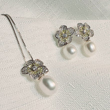 Load image into Gallery viewer, Freshwater Pearl Flower Jewellery Set, Sterling Silver