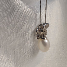 Load image into Gallery viewer, Freshwater Pearl Flower Jewellery Set, Sterling Silver