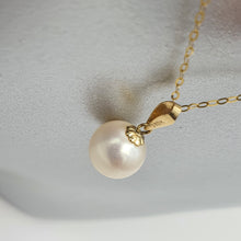 Load image into Gallery viewer, Saltwater Cultured Pearl Necklace, 18k Yellow Gold