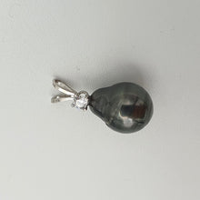 Load image into Gallery viewer, Tahitian Baroque Pearl Pendant, 18k Gold