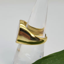 Load image into Gallery viewer, Chunky Mother Of Pearl Golden Ring, Sterling Silver