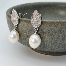 Load image into Gallery viewer, Freshwater Pearl Teardrop Earring, Sterling Silver