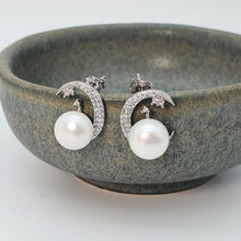 Load image into Gallery viewer, Freshwater Pearl Moon & Star Earring, Sterling Silver