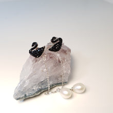 Load image into Gallery viewer, Freshwater Drop Pearl Earrings, sterling silver
