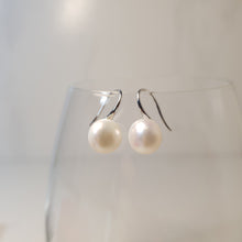 Load image into Gallery viewer, Freshwater Cultured Pearl Hook Earrings_Sterling Silver
