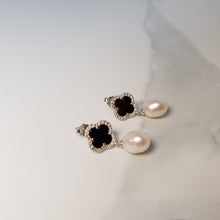 Load image into Gallery viewer, Freshwater drop culured pearl earrings, Sterling Silver
