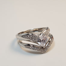 Load image into Gallery viewer, Promises of love bridal Ring, size 7
