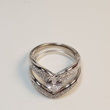 Load image into Gallery viewer, Promises of love bridal Ring, size 7
