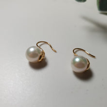 Load image into Gallery viewer, Akoya Pearl Earrings
