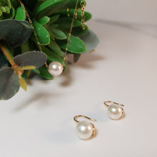 Load image into Gallery viewer, Akoya Pearl Jewellery Set
