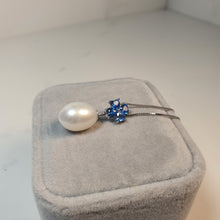 Load image into Gallery viewer, Large Drop Pearl Pendant + Chain, Sterling Silver

