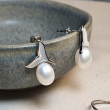 Load image into Gallery viewer, Freshwater Whale Tail &amp; Drop Pearl Set, Sterling Silver
