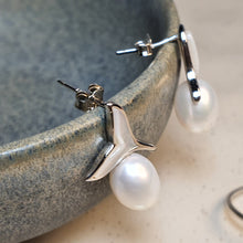 Load image into Gallery viewer, Freshwater Whale Tail &amp; Drop Pearl Set, Sterling Silver
