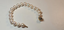 Load image into Gallery viewer, Large Freshwater Pearl Bracelet, Yellow Gold
