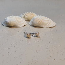 Load image into Gallery viewer, Danity Freshwate Pearls Stud, Sterling Silver

