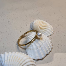 Load image into Gallery viewer, Freshwater Pearl Golden Ring, Sterling Silver
