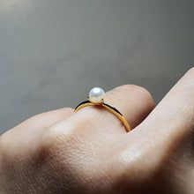 Load image into Gallery viewer, Freshwater Pearl Golden Ring, Sterling Silver
