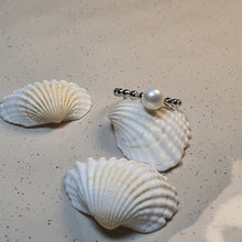 Load image into Gallery viewer, Freshwater Pearl Ring, Sterling Silver
