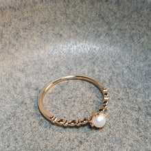 Load image into Gallery viewer, Freshwater Danity Pearl Ring, Sterling Silver

