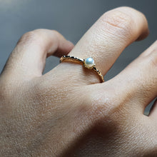 Load image into Gallery viewer, Freshwater Danity Pearl Ring, Sterling Silver
