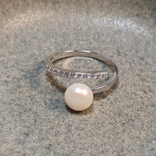 Load image into Gallery viewer, Freshwater Pearl Ring,Sterling Silver

