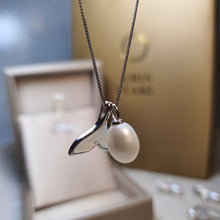 Load image into Gallery viewer, Whale Tail Mother of Pearl &amp; Freshwater Pearl Set, Sterling silver
