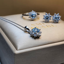 Load image into Gallery viewer, Sky Blue Topaz Gemstone Jewellery Set, Sterling Silver
