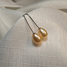 Load image into Gallery viewer, Multicoloured Freshwater Drop Pearl, Sterling Silver
