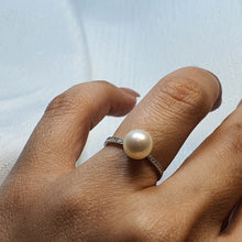 Load image into Gallery viewer, Round Freshwater Pearl Ring, Sterling Silver
