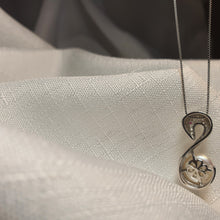 Load image into Gallery viewer, Swan Necklace With Freshwater Pearl, Sterling Silver
