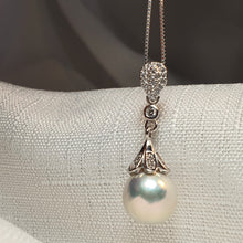 Load image into Gallery viewer, luxurious Freshwater Pearl Pendant, Sterling Silver
