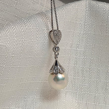 Load image into Gallery viewer, luxurious Freshwater Pearl Pendant, Sterling Silver
