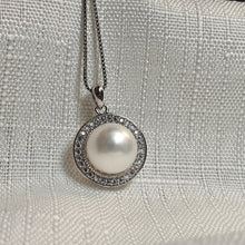 Load image into Gallery viewer, Freshwater Pearl Pendant &amp; Chain, Sterling Silver

