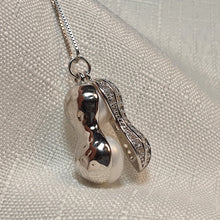Load image into Gallery viewer, Peanut Freshwater Pearl Necklace, Sterling Silver
