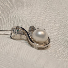 Load image into Gallery viewer, Swan &amp; Freshwater Necklace, Sterling Sliver
