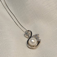 Load image into Gallery viewer, Swan &amp; Freshwater Necklace, Sterling Sliver
