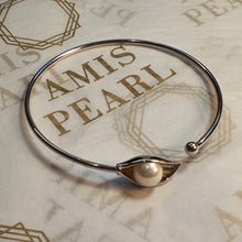 Load image into Gallery viewer, Freshwater Pearl Leaf Cuff, Sterling Silver
