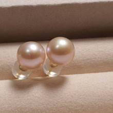 Load image into Gallery viewer, Freshwater Cultured Multi-colour Pearl Stud Earring, 18k Gold
