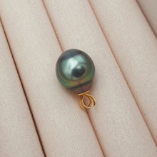 Load image into Gallery viewer, French Tahitian Baroque Cultured Pearl Pendant, 18k Yellow Gold, 10mm
