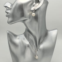 Load image into Gallery viewer, Luxurious
Baroque Pearl Pendant, Sterling Silver
