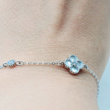 Load image into Gallery viewer, Small Mother of Pearl Clover Bracelet, silver jewellery
